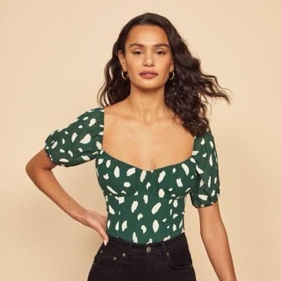 Reformation Tops - Reformation Berry Milkmaid Puff Sleeve Green Patterned Women's Top